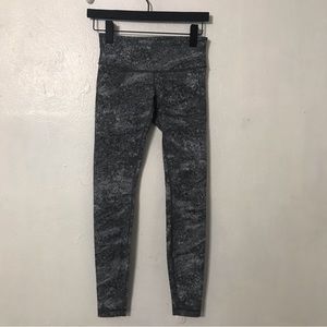 Lululemon leggings size 4